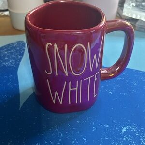 Disney Rae Dunn Snow White Mug Pre loved